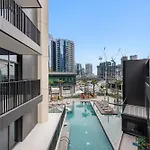 Vayk - Stylish Brand New 1 Bd With Terrace In Business Bay