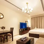Elite Downtown Stay With Gym, Pool Near Dubai Mall