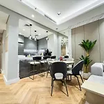 Vserve High Floor Bliss In Dubai\'S Iconic Skyline