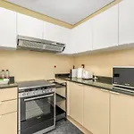 Waves- Cozy 1Br Lakefront Stay In Jlt