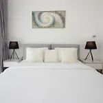 Silk Valley -2-Bedroom Downtown Views