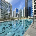 Vayk - Stylish 1 Bd In Business Bay
