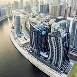 Livbnb Suites - Lavish 1 Bedroom In J One Tower