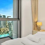 Modern High Rise 2Br Apartment With Burj Khalifa Views, Steps From Dubai Opera And Near Dubai Mall