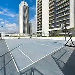 Designer 1Br I Golf View I Comfortably Sleeps 4