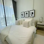 Comfortable 1Br Apt With Neutral Tones And A Sofa Bed