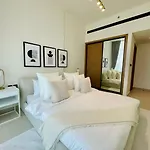Comfortable 1Br Apt With Neutral Tones And A Sofa Bed