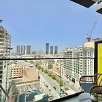 Sunlit Iconic 1Br Apt In Binghatti Amber!