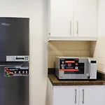 Nivis Find Spacious 3Bhk Near Metro And Burj Khalifa