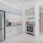 1 Bedroom In Marina Vista With Gorgeous Palm Views