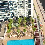 Modern Living Damac With Balcony & Waterfront Views