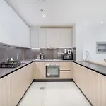 Lovely And Spacious 1 Bedroom In Divine Residences