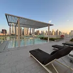 Full Sea View & Dubai Skyline - 4Br Lux Beachfront