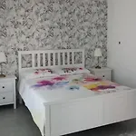 Luxury 1 Bedroom Apartment In Stella Maris, Full Dubai Marina View