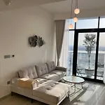 Luxury 1Br With Stunning Burj Khalifa View- Self Check-In
