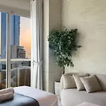 Lovely Dubai Eye & Sea View, 3 Mints To Beach