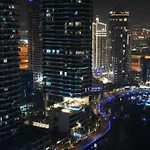 Great Marina Beach-Front Whole Flat With Amazing View, Many Activities & En-Suite Rooms