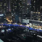 Great Marina Beach-Front Whole Flat With Amazing View, Many Activities & En-Suite Rooms