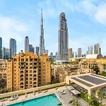 Burj Royale - Best Burj Khalifa & Fountains View - Downtown Dubai Mall - Luxury Apartments By Canvas Holiday Homes
