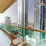 Royal Oceanic - Bright Two Bed On The 14Th Floor