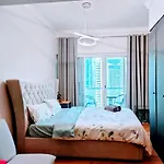 Luxury Studio With Balcony - Close To Metro & Marina