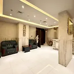 Al Manara Classic Deluxe Sheikh Zayed Studio