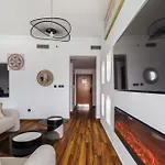 Luxury Marina View With Jacuzzi, Arcade & Balcony