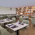 Moevenpick Hotel Apartments Downtown Dubai