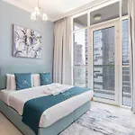 Heaven Crest Vacation Homes Downtown - 3 Bedroom Suites 2 Minute Walk To Dubai Mall And Burj Khalifa