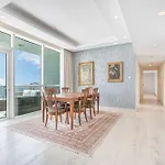 Jbr Home With Incredible View & Private Beach
