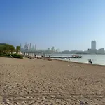 Dejaview Stays Luxury Apartment With Private Terrace, Burj & Sea View