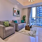 Luxe Apartments Near Dubai Mall Burj Khalifa Pool Gym Parking
