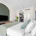 Silkhaus Chic Studio In Art Gardens Modern Living