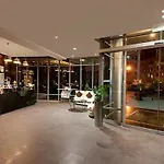 Signature Hotel Apartment And Spa Marina
