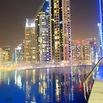 Cayan Tower By Deluxe Holiday Homes