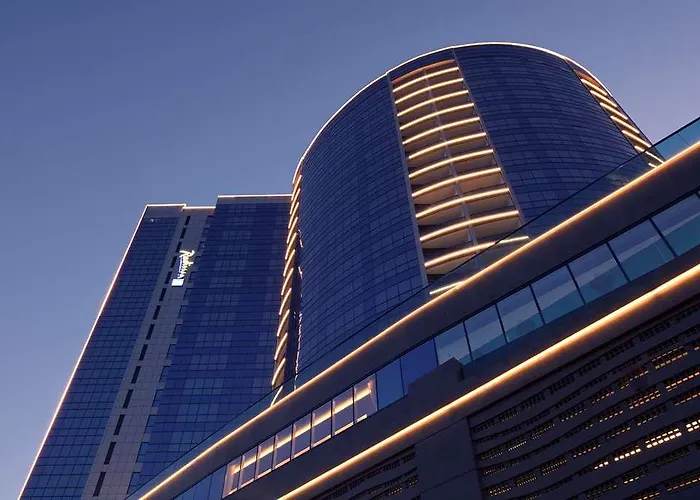 Radisson Blu Hotel. Dubai Waterfront