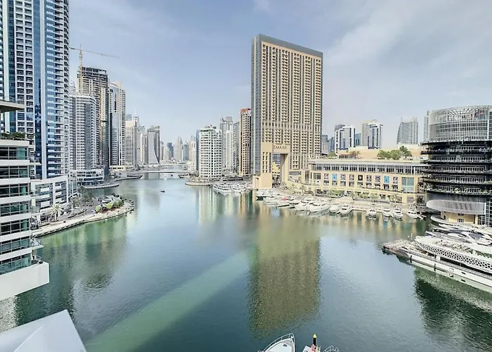 Key View - Marina Quays East
