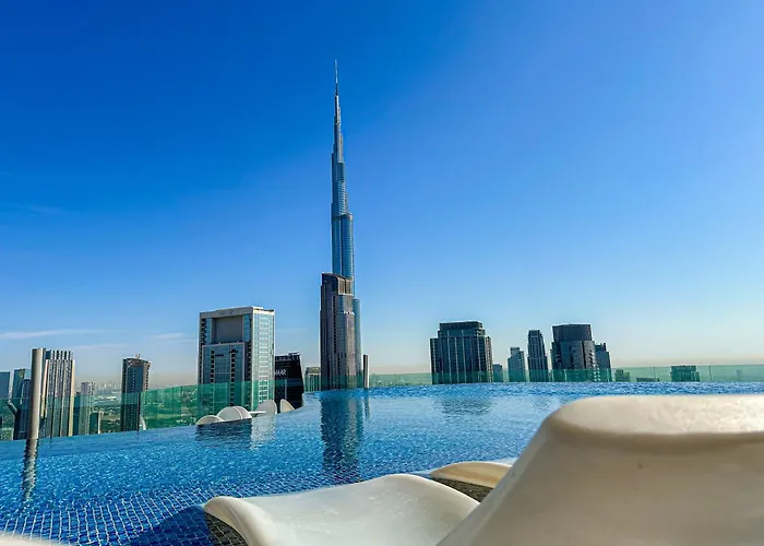Super High Infinity Pool And Amazing Burj Khalifa View 3 Bedroom Apartment In Paramount Hotel Midtown