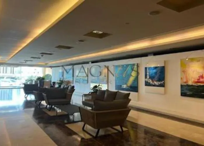 Ocean Views In Heart Of Marina -New, Special Offer