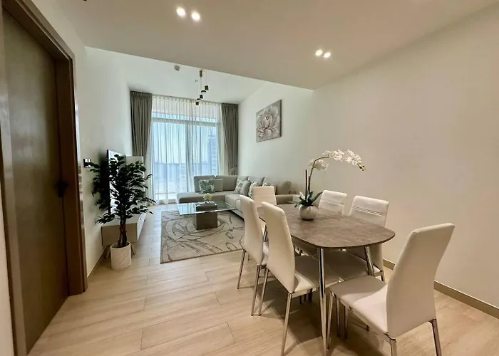 Spacious 3Bedroom With Big Balcony In Jvc