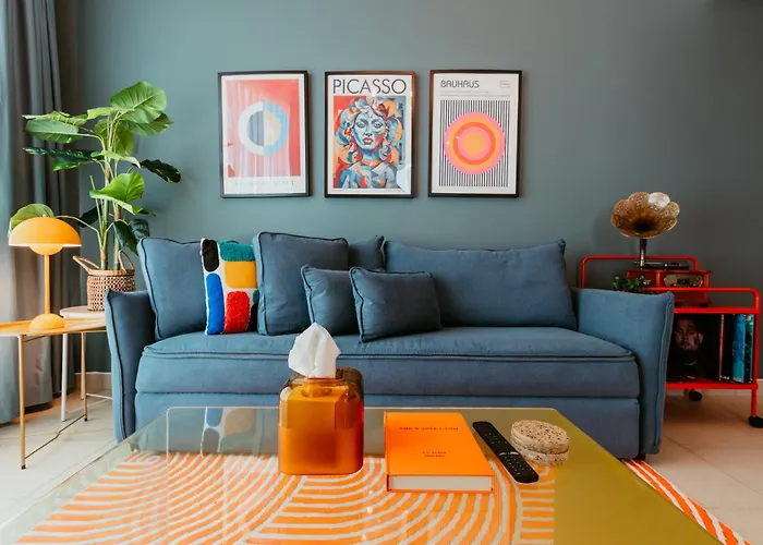 Stylish 2-Bedroom Escape Near Dubai Mall