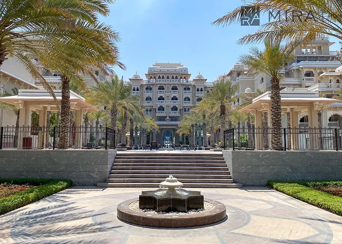 Mira Holiday Homes - Spacious 2 Bedroom With Patio In Palm Jumeirah