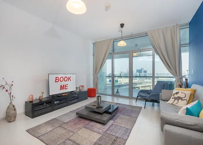 Awesome 1-Bedroom Apartment Perfect For 4 In Business Bay