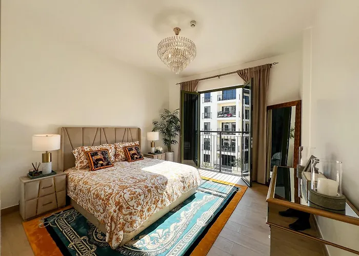 Exquisite 2Br Apartment In La Cote Building 5
