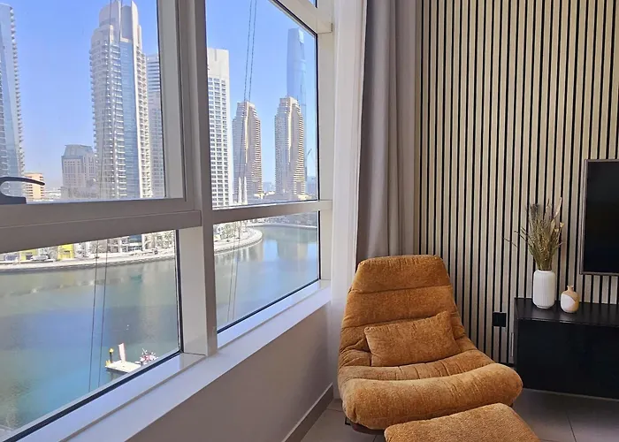 Exquisite Marina View 2 Bedrooms Apartment Near Metro And Marina Mall