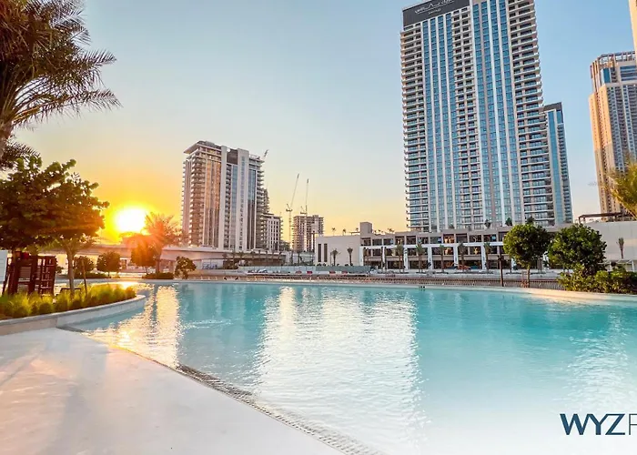 Chic 2 Bedroom In Vida Residences Creek-Beach Access