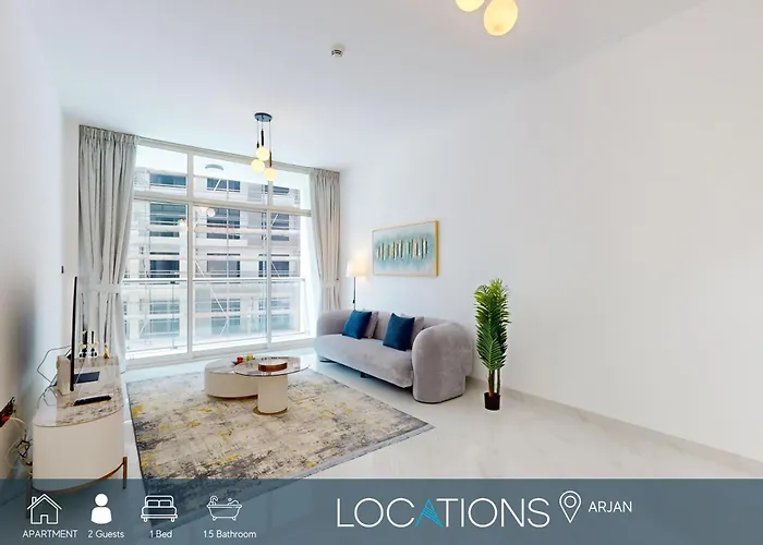 Uni Estate - Elegant One Bedroom