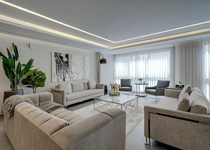 Bookable-Penthouse Downtown View