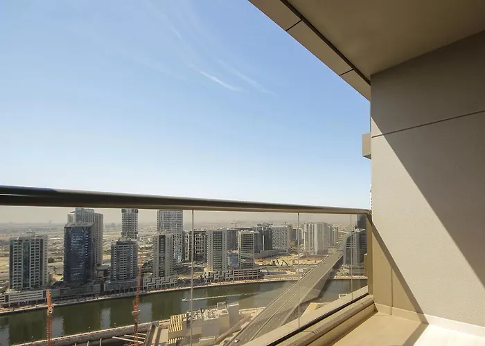 Elite Downtown Stay With Gym, Pool Near Dubai Mall
