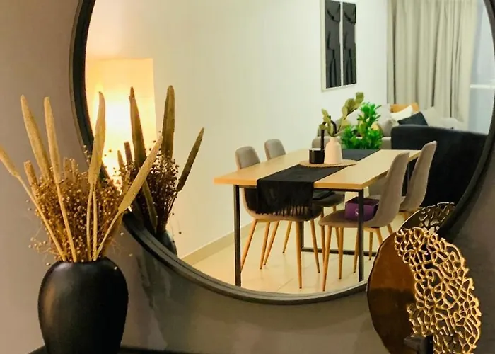 Downtown Apt - Near Burj Khalifa - Free Parking